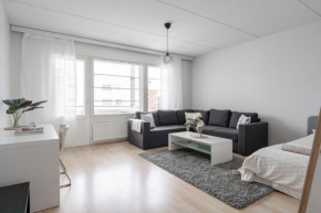 Lakefront 2BR Home with Sauna near Railway Station & Downtown Jyväskylä